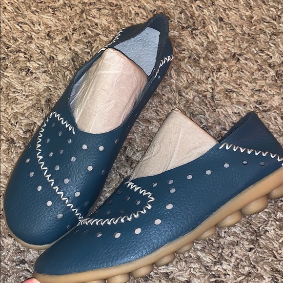 Sandals - Picture 2 of 2